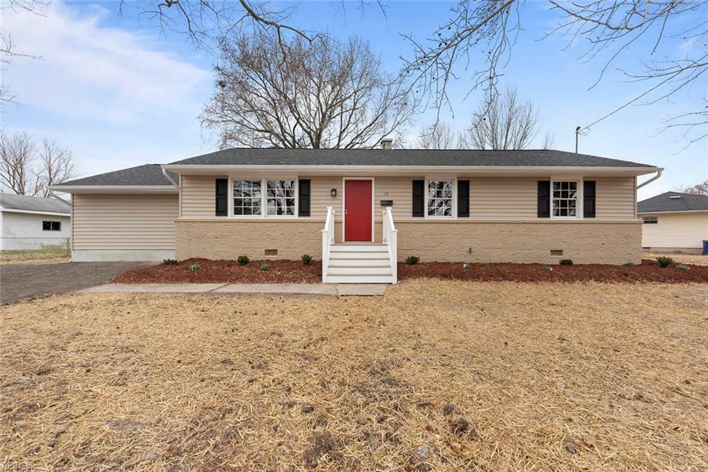 Property Photo:  10 Prince William Road  VA 23608 