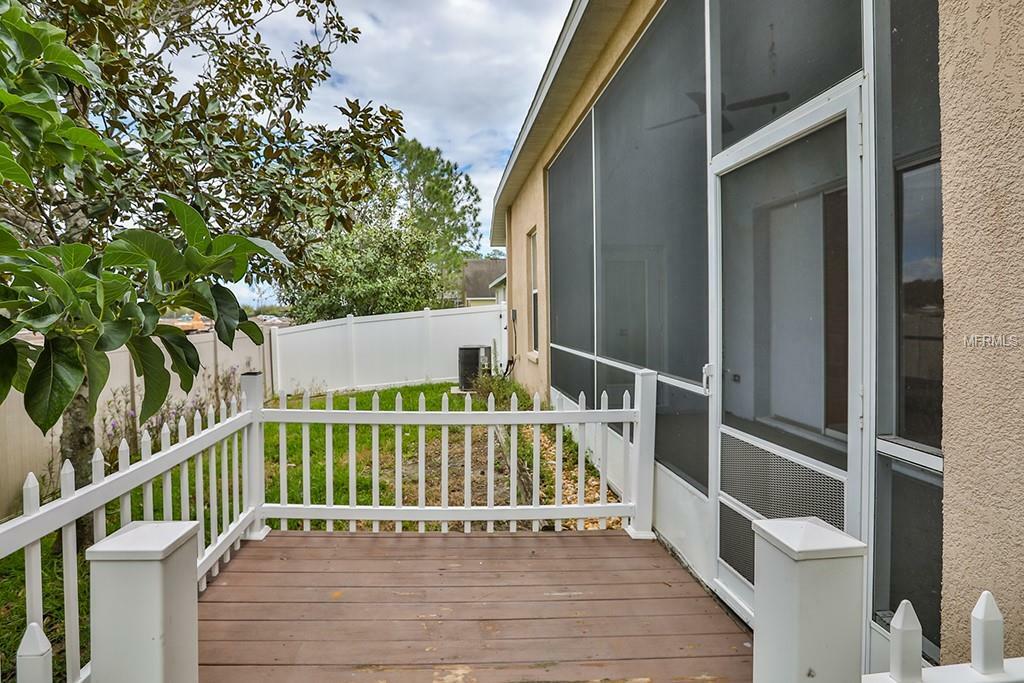 Property Photo:  2121 Colville Chase Drive  FL 33570 