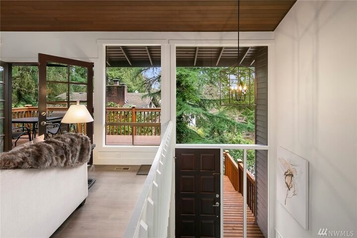 Property Photo:  17605 NE 30th Place  WA 98052 