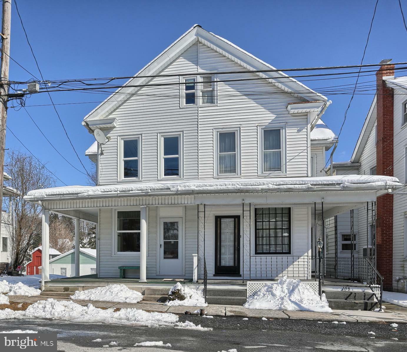 Property Photo:  110 N Carpenter Street  PA 17088 