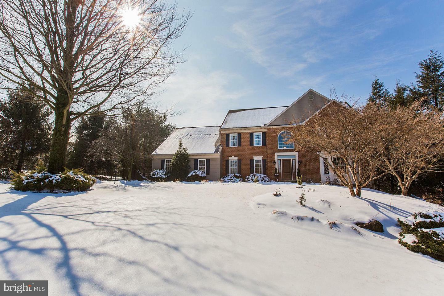 Property Photo:  2942 Weaver Road  PA 17601 