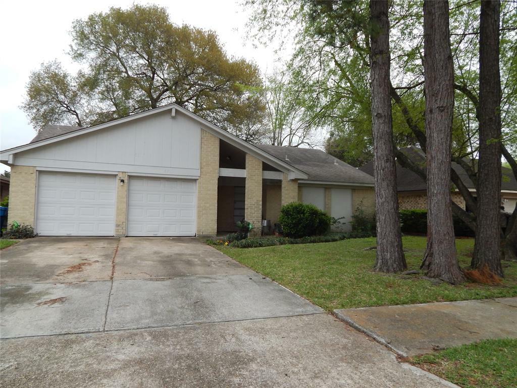 Property Photo:  8210 Chestnut Forest Drive  TX 77088 