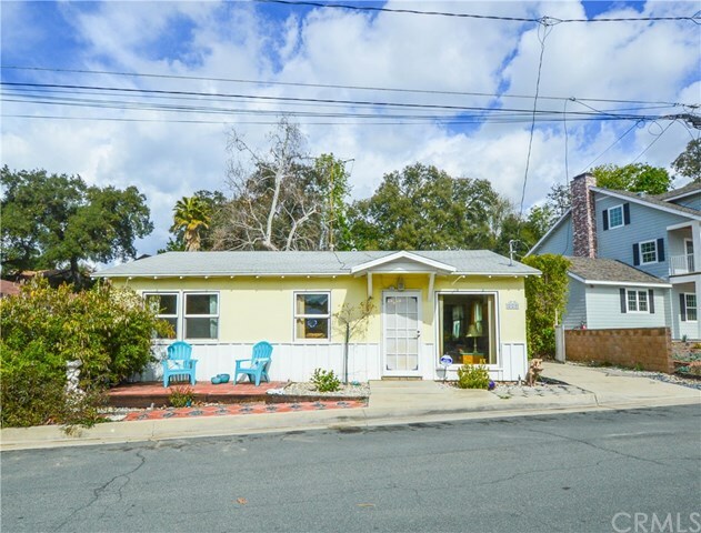 Property Photo:  229 W Woodland Oaks Drive  CA 91773 