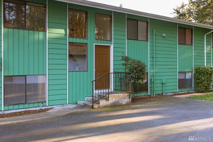 Property Photo: 645 NW Atalanta Wy 102 WA 98277