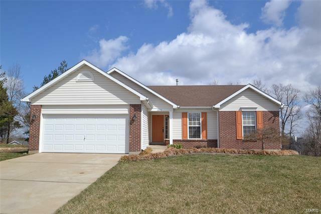 Property Photo: 2600 Ruddy Ridge Drive 63049
