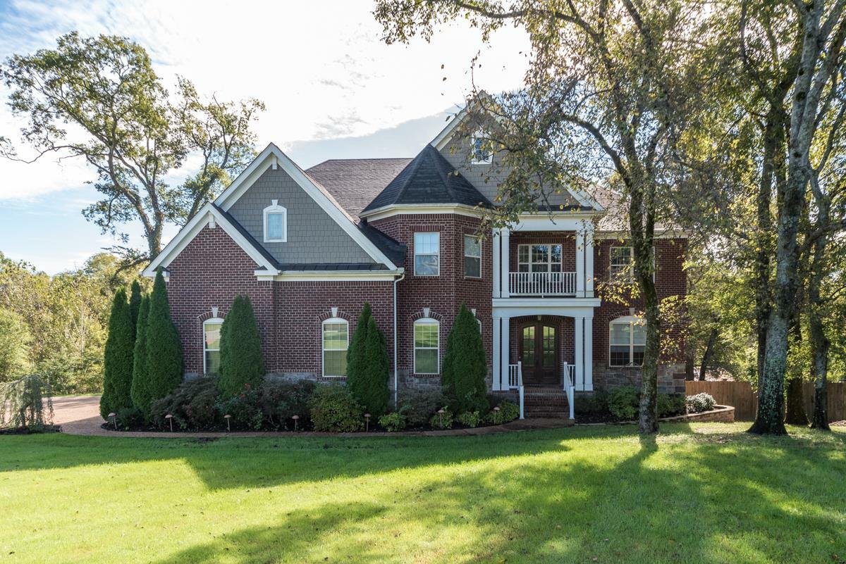 Property Photo: 685 Harrogate Dr TN 37027