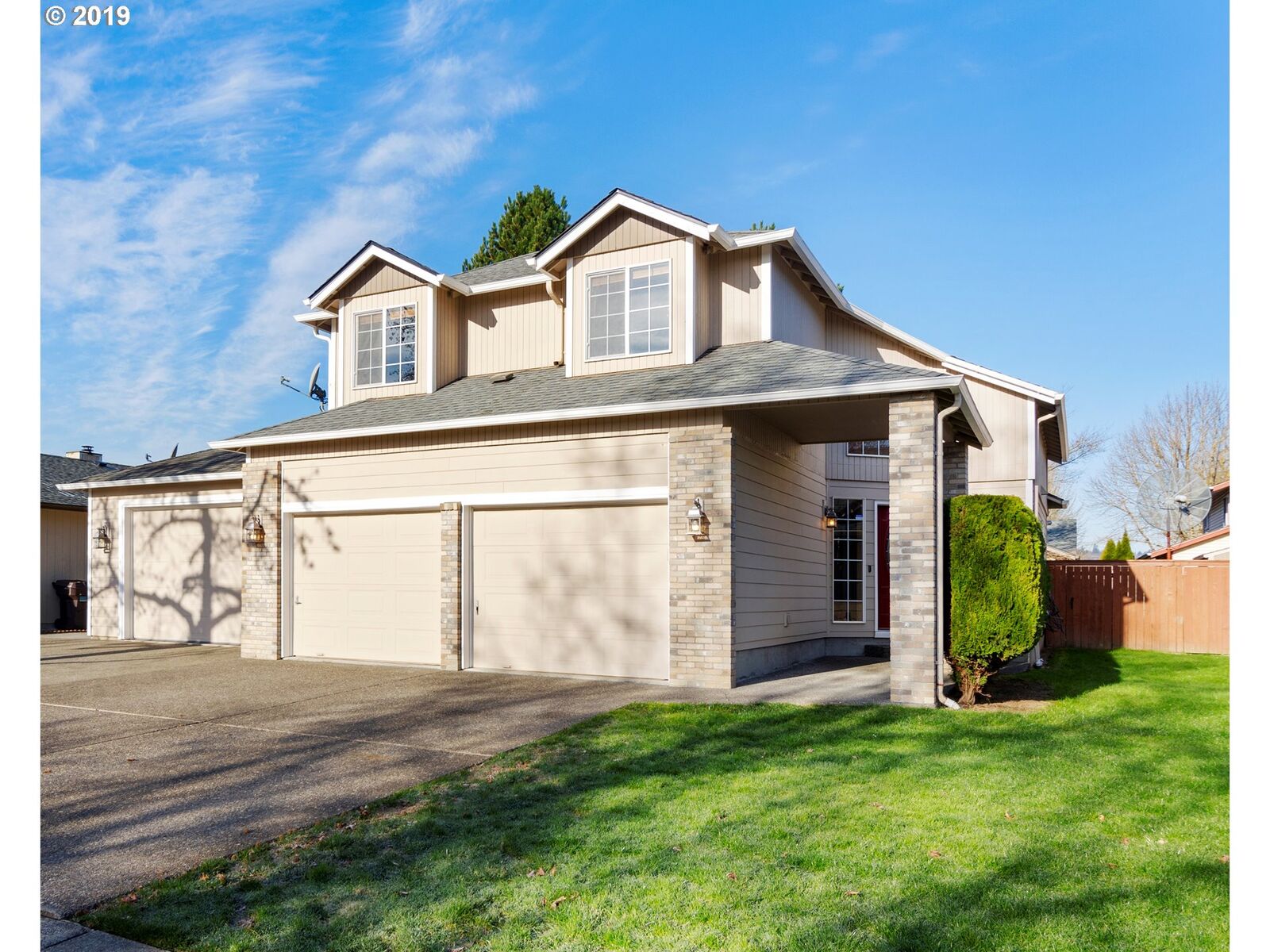 Property Photo: 2439 Mulberry Ave WA 98632
