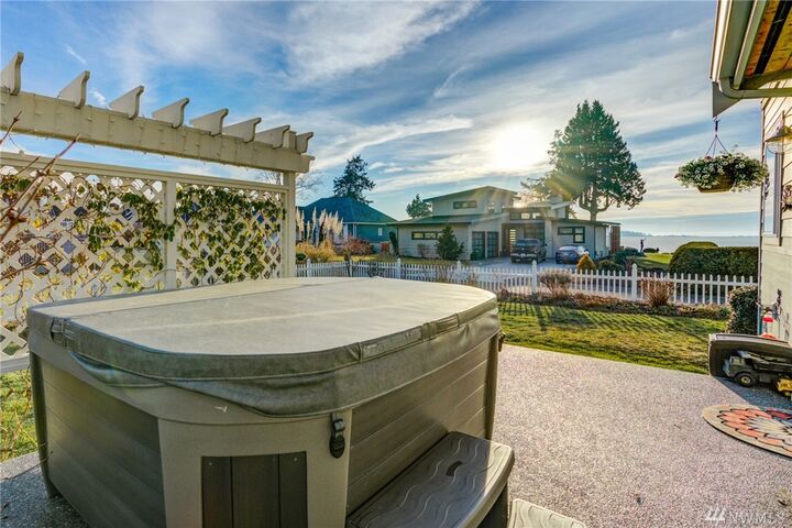 Property Photo:  959 Ruby St  WA 98230 