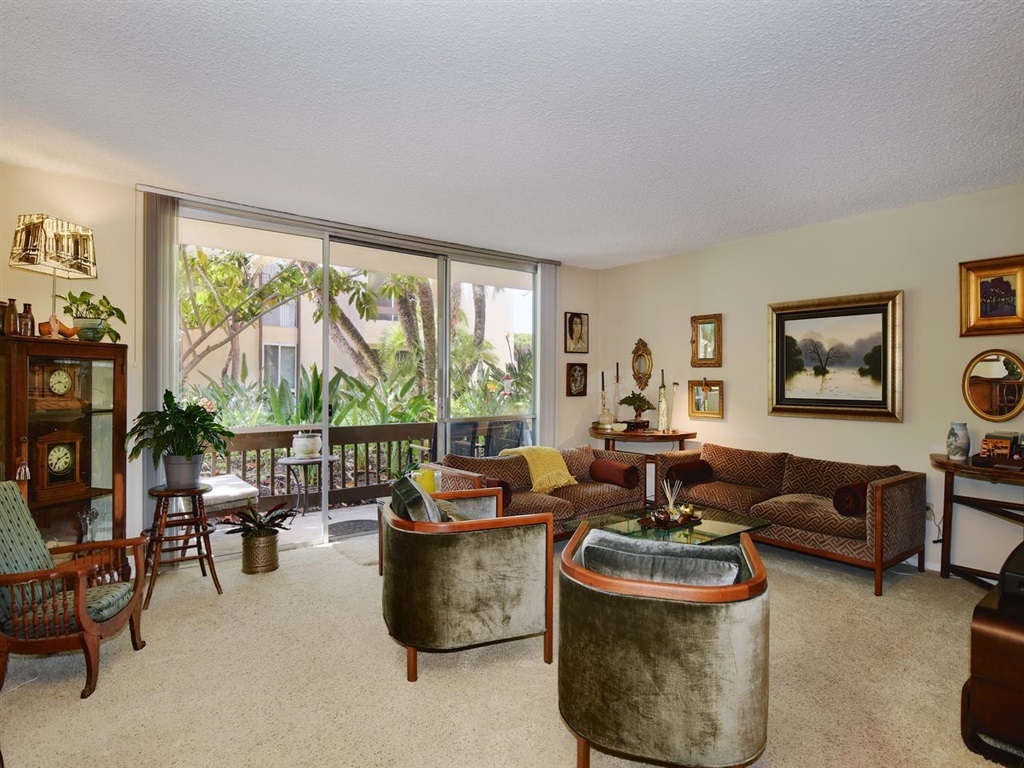 Property Photo: 6333 La Jolla Blvd 167 CA 92037