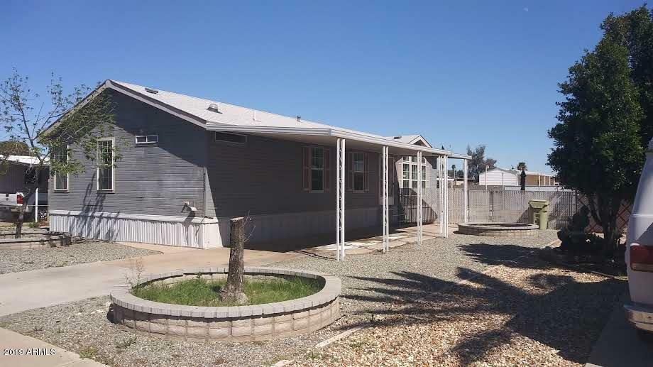 Property Photo: 7113 N 69th Avenue AZ 85303