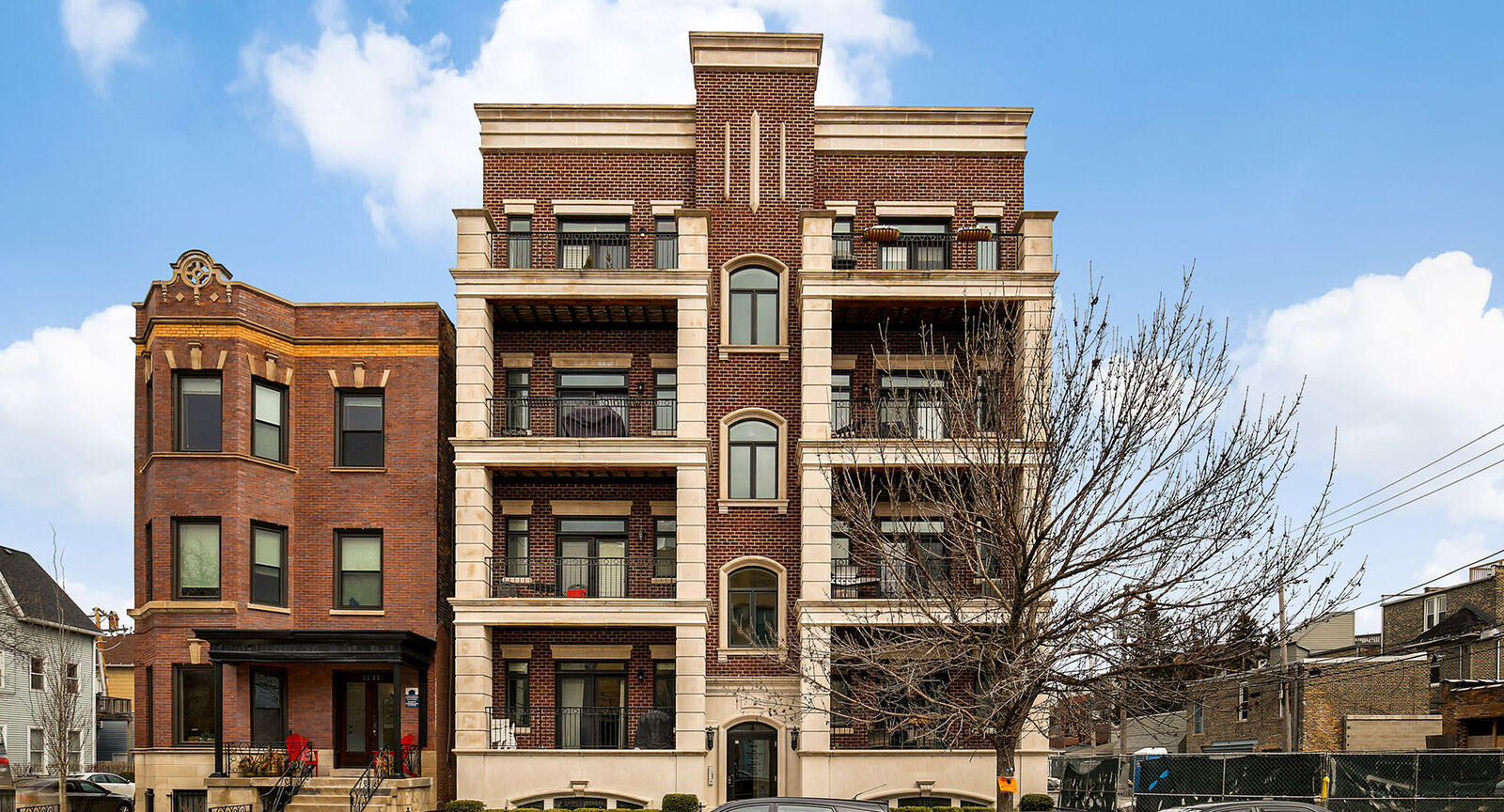 Property Photo: 3021 N Southport Avenue 4A IL 60657