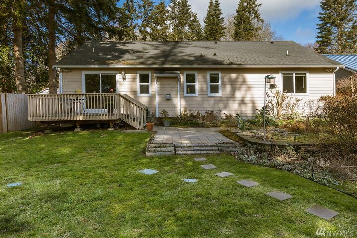 Property Photo: 1320 Admirals Dr WA 98239