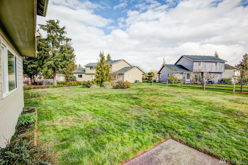 Property Photo:  26430 Fox Hill Dr S  WA 98292 