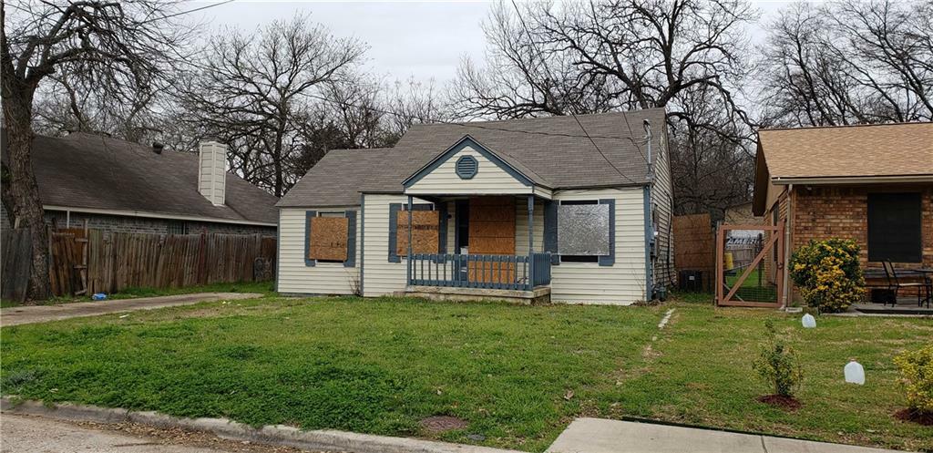 Property Photo:  1411 Owega Avenue  TX 75216 