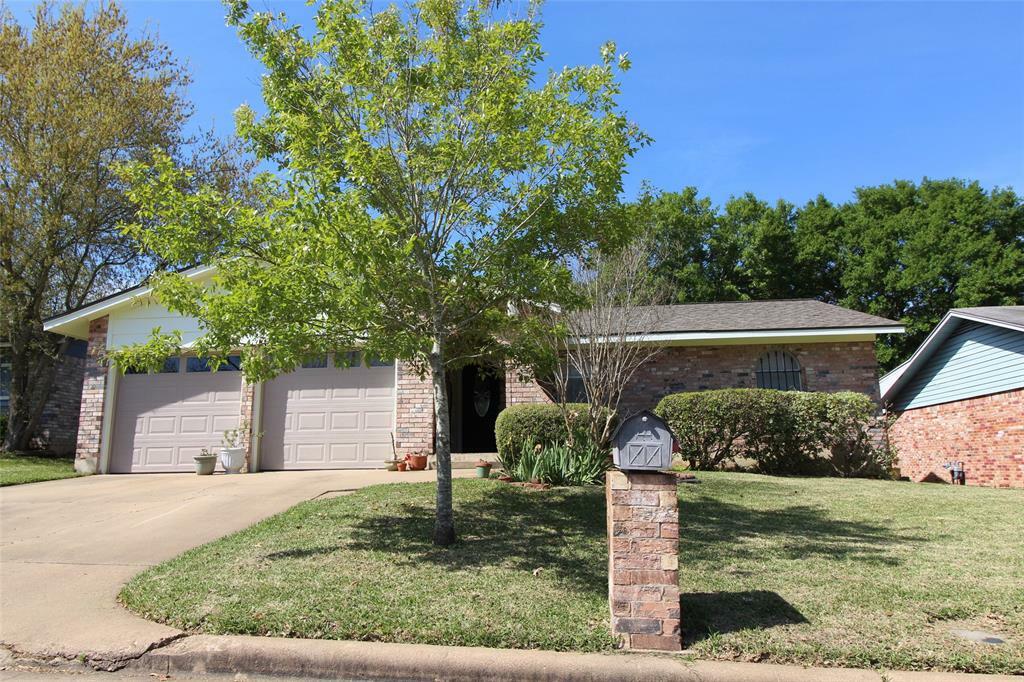 Property Photo: 1003 Lawndale Avenue TX 77833