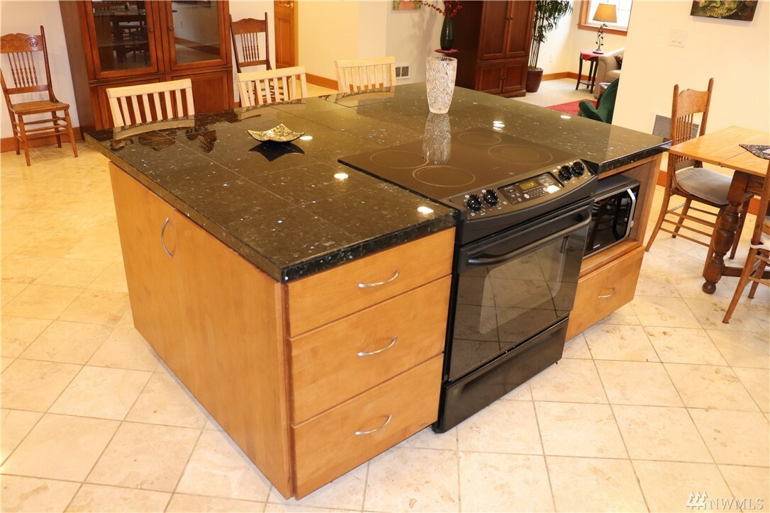 Property Photo: 2010 W Cloquallum Rd WA 98584