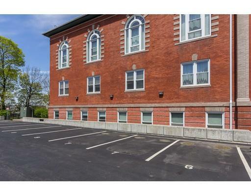 Property Photo: 32 Providence St 2 MA 01604