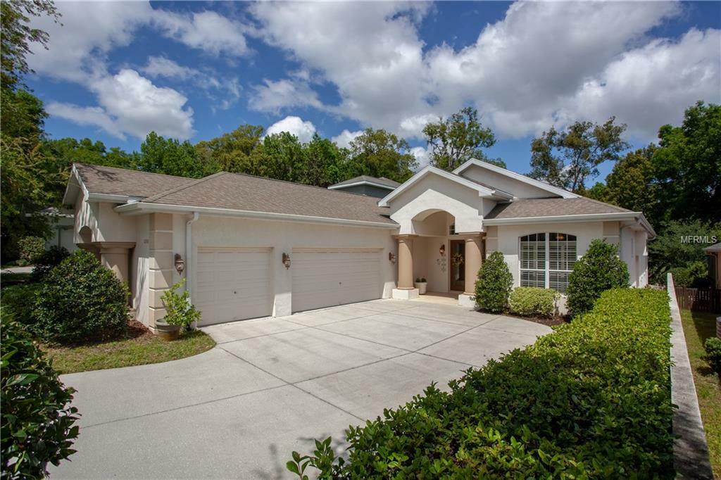 Property Photo: 12303 Forest Highlands Drive FL 33525