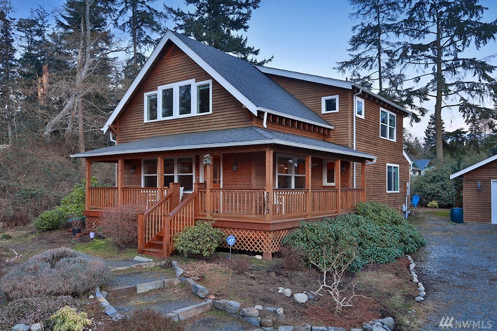 Property Photo:  3213 Harbor View Dr  WA 98260 