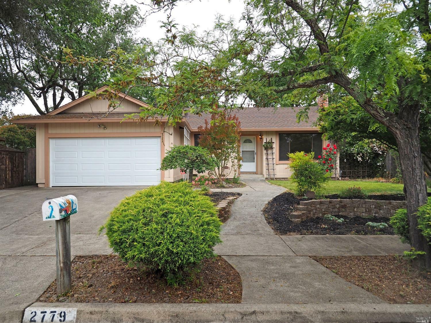 Property Photo:  2779 Rochele Street  CA 95403 