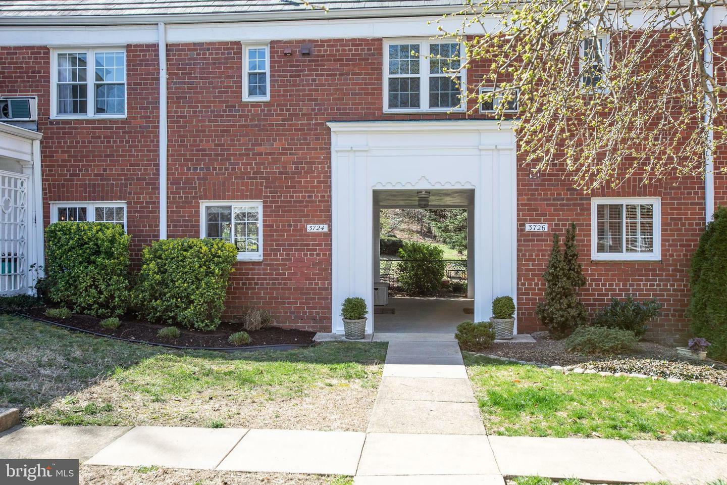 Property Photo:  3724 Gunston Road  VA 22302 