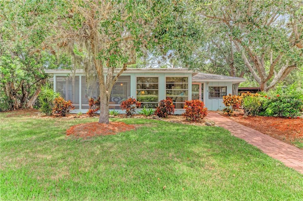 Property Photo:  531 Edlee Lane  FL 34228 