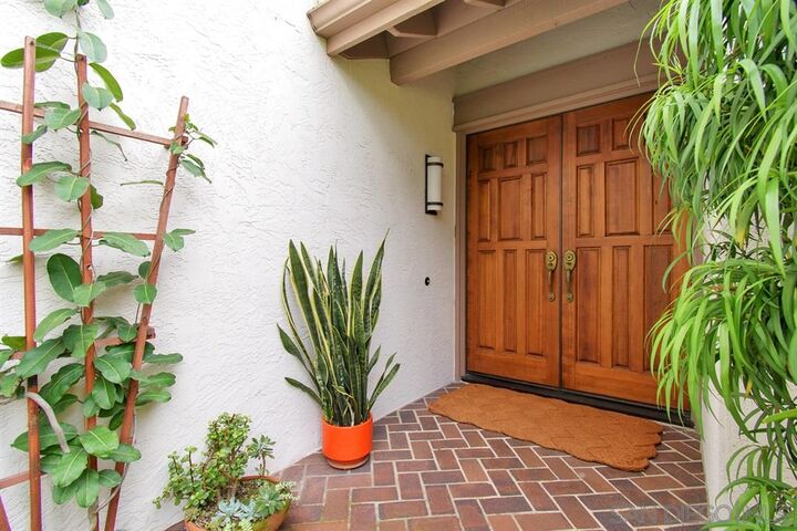 Property Photo: 9858 Caminito Laswane CA 92131
