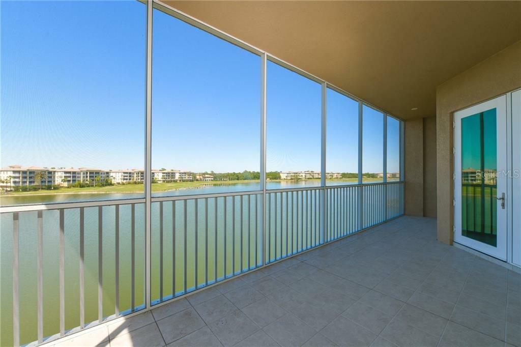 Property Photo: 10520 Boardwalk Loop 401 FL 34202