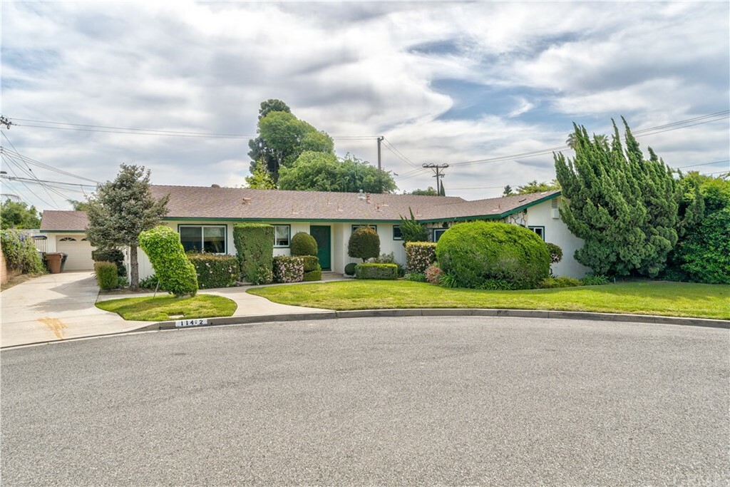 Property Photo:  11462 Pollard Drive  CA 92841 