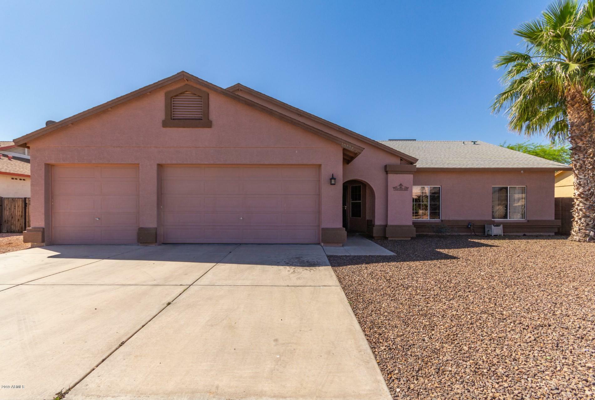 Property Photo:  10237 W Denton Lane  AZ 85307 