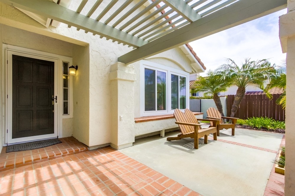 Property Photo:  11604 Calle Simpson  CA 92019 