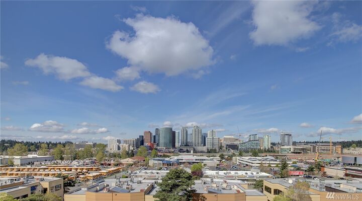 701 122nd Ave NE 303  Bellevue WA 98005 photo