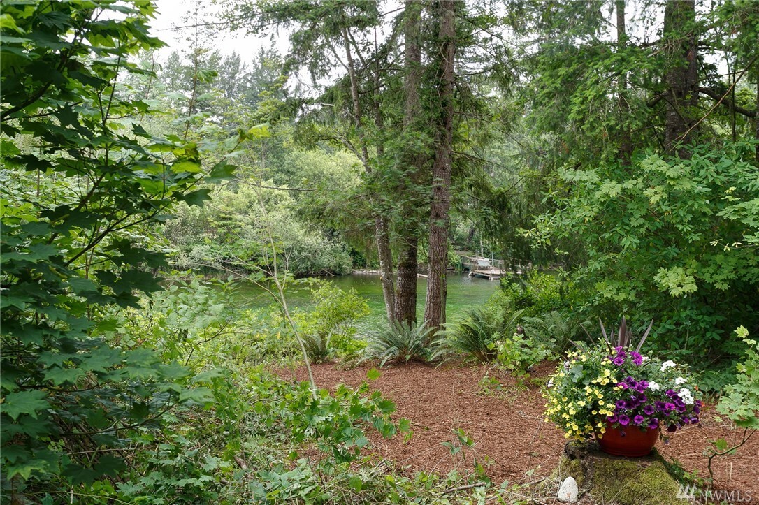 Property Photo: 6341 Overland Trail WA 98266