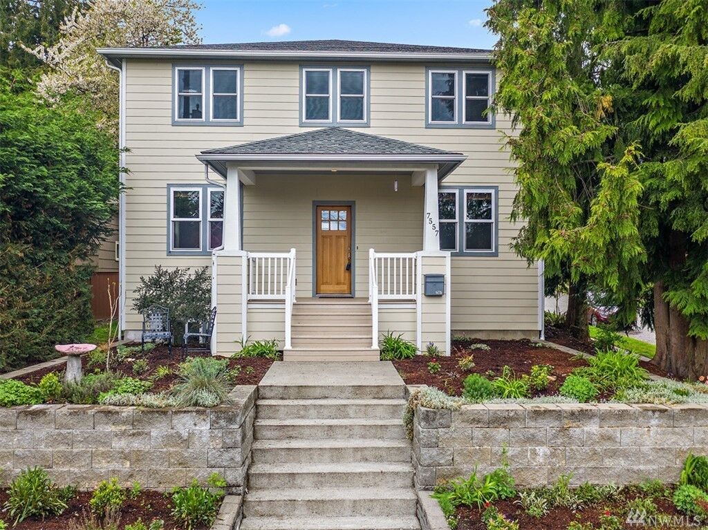 Property Photo:  7557 32nd Ave NE  WA 98115 