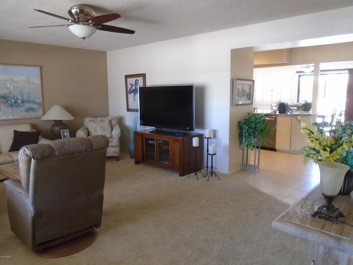Property Photo:  9610 W Glen Oaks Circle N  AZ 85351 