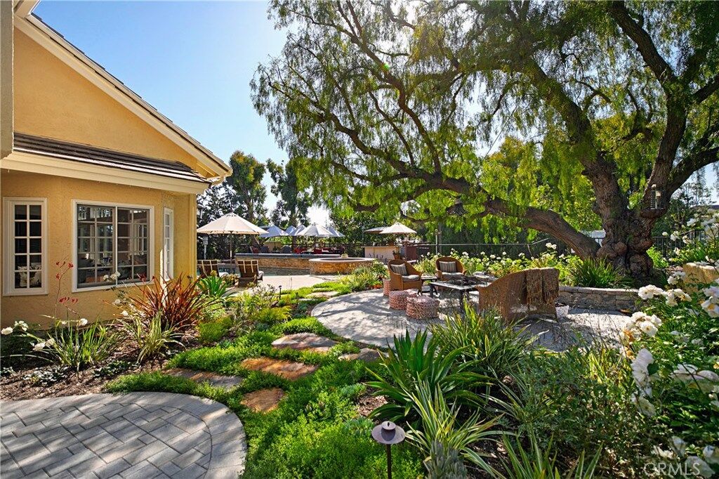 Property Photo:  26111 Glen Canyon Drive  CA 92653 