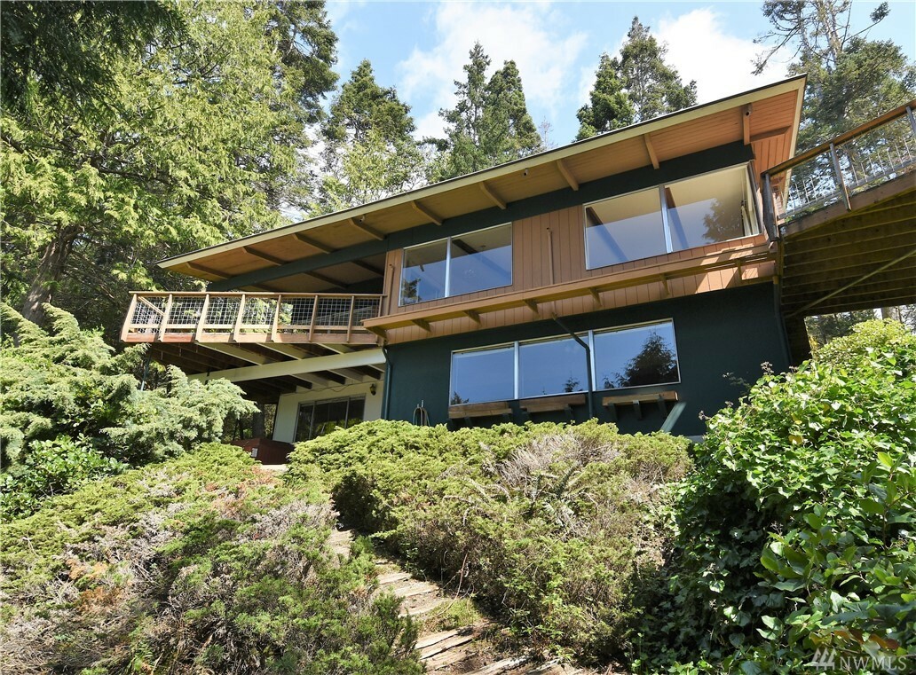 Property Photo:  11678 Esther Lane  WA 98221 