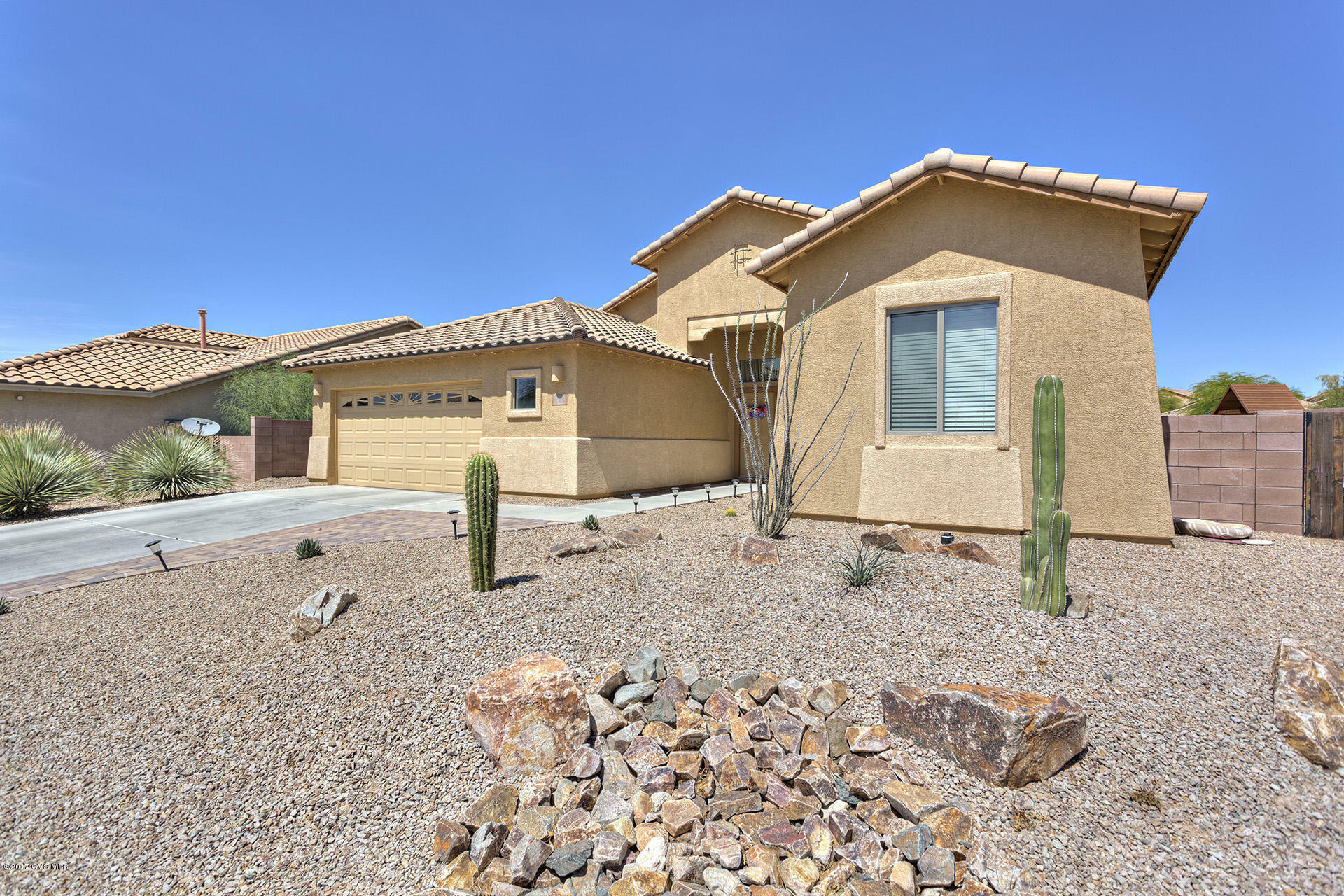 Property Photo:  1039 E Mud Spring Canyon  AZ 85629 