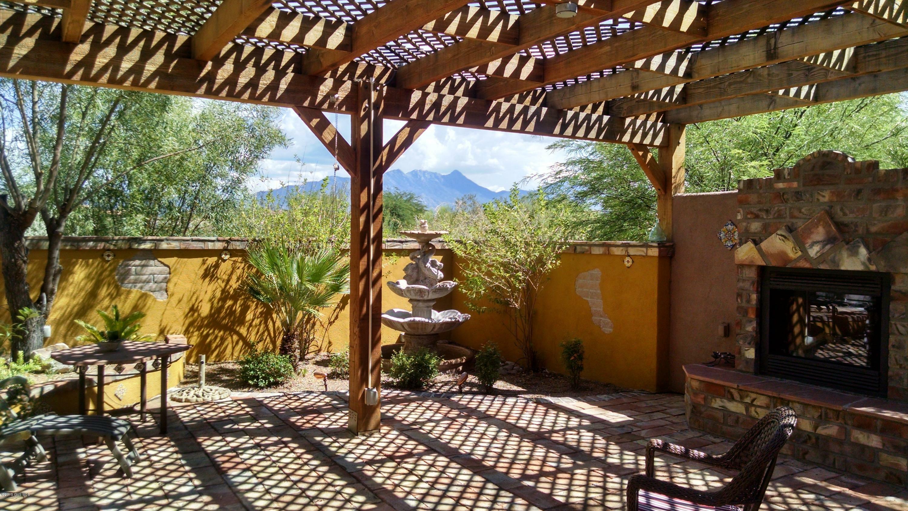 Property Photo:  1062 S Dutch John Spring Court  AZ 85614 