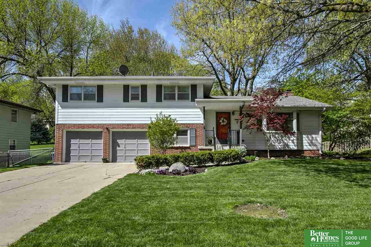 Property Photo:  2134 Ridgewood  NE 68124 