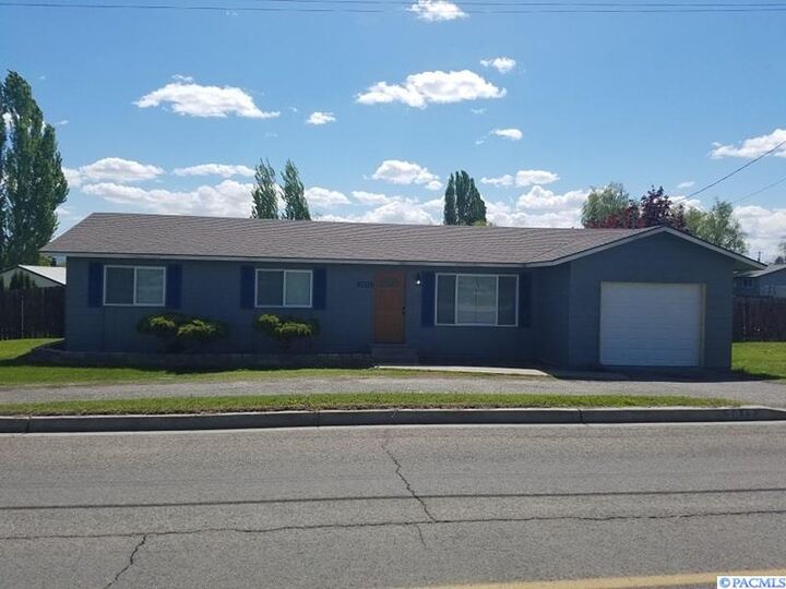2012 W 5th St  Grandview WA 98930 photo
