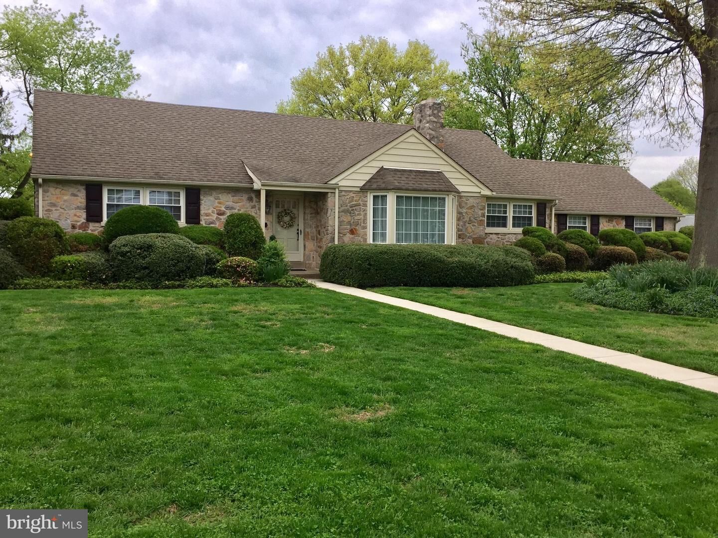 Property Photo: 2150 Winthrop Road PA 19006