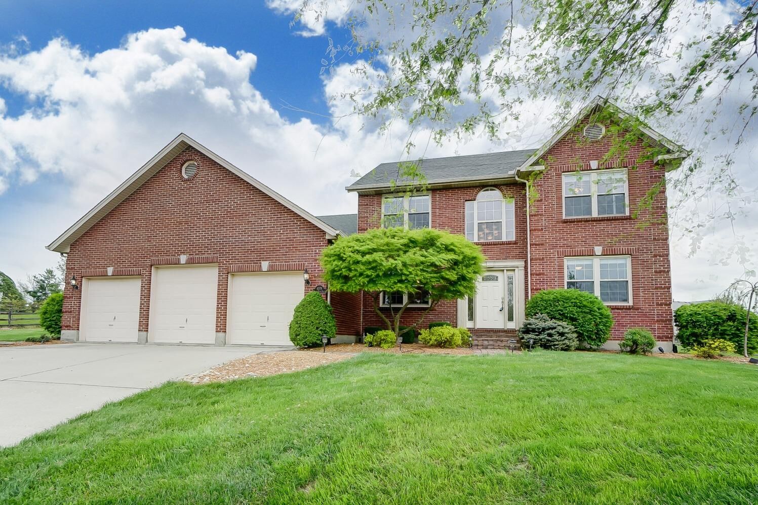 Property Photo: 6578 Willow Bend Drive OH 45011
