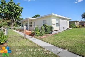 Property Photo:  1150 SW 26th Ave  FL 33312 