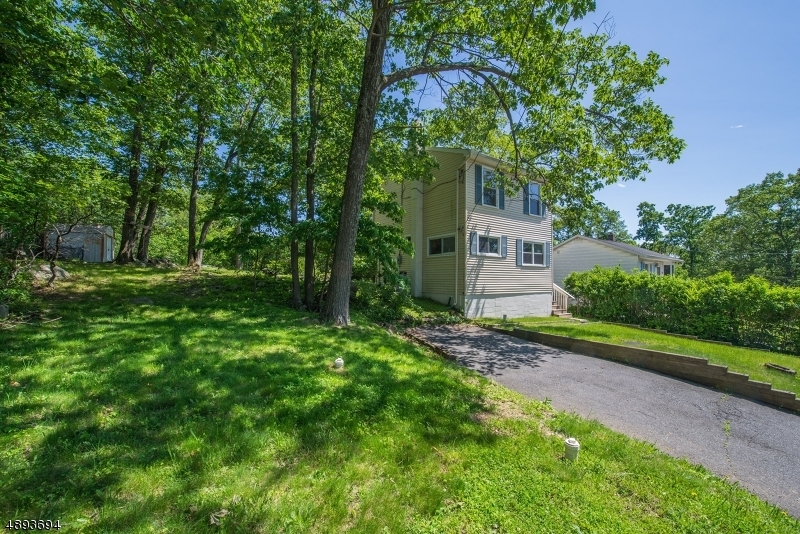 117 Vermont Trl  Hopatcong Boro NJ 07843 photo