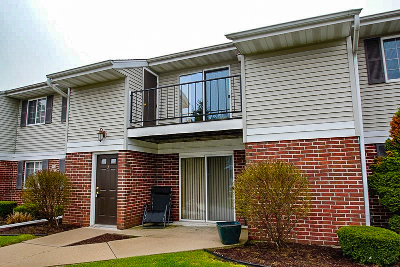 Property Photo:  N110w16931 Ashbury Cir 3  WI 53022 