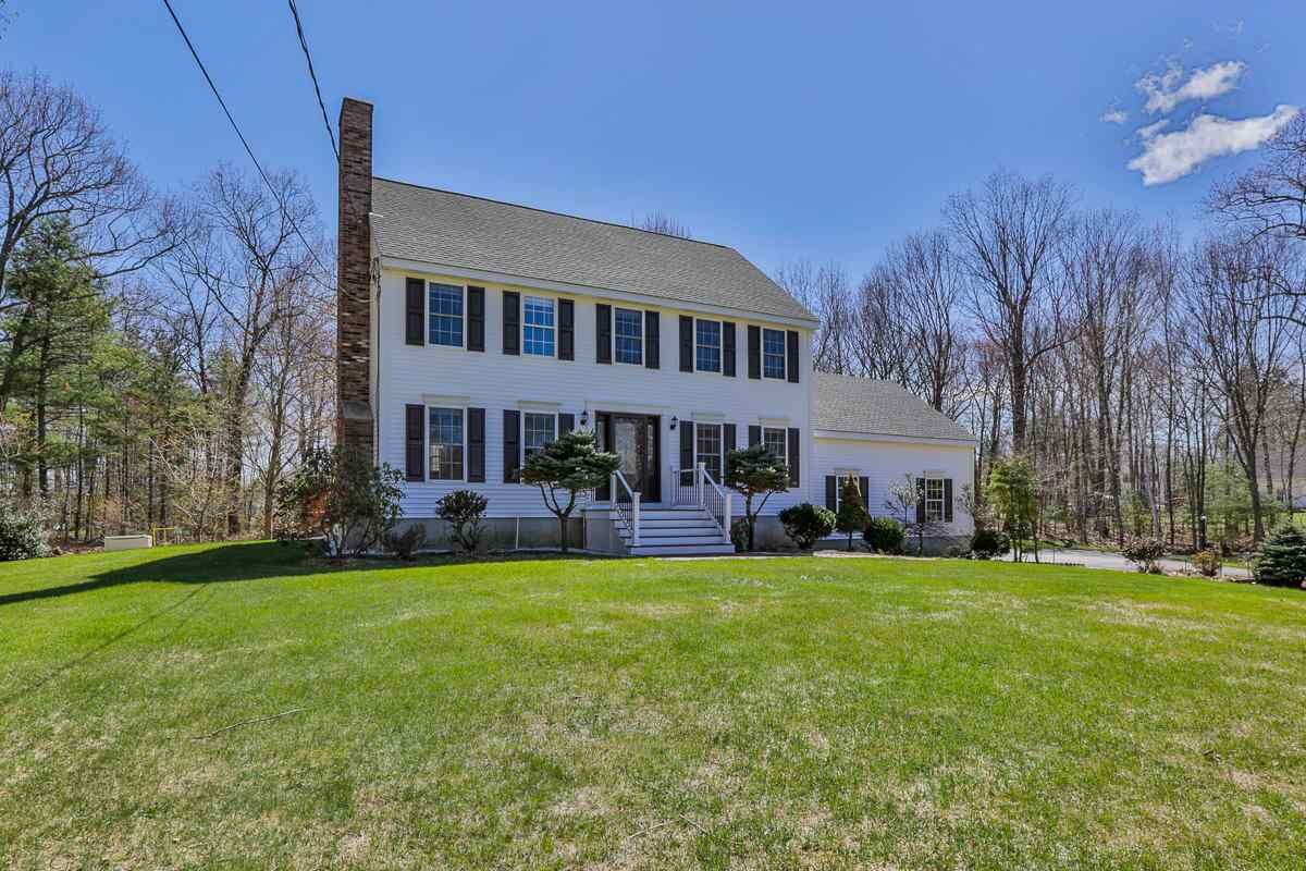 Property Photo:  4 Park Lane  NH 03106 