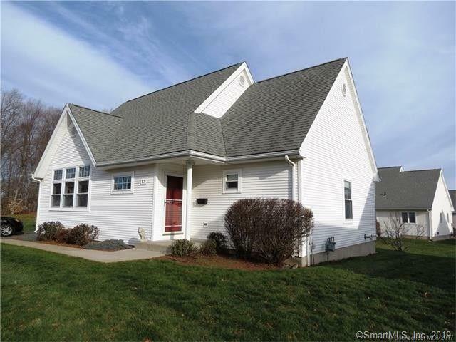 Property Photo: 17 Rose Court 17 CT 06067
