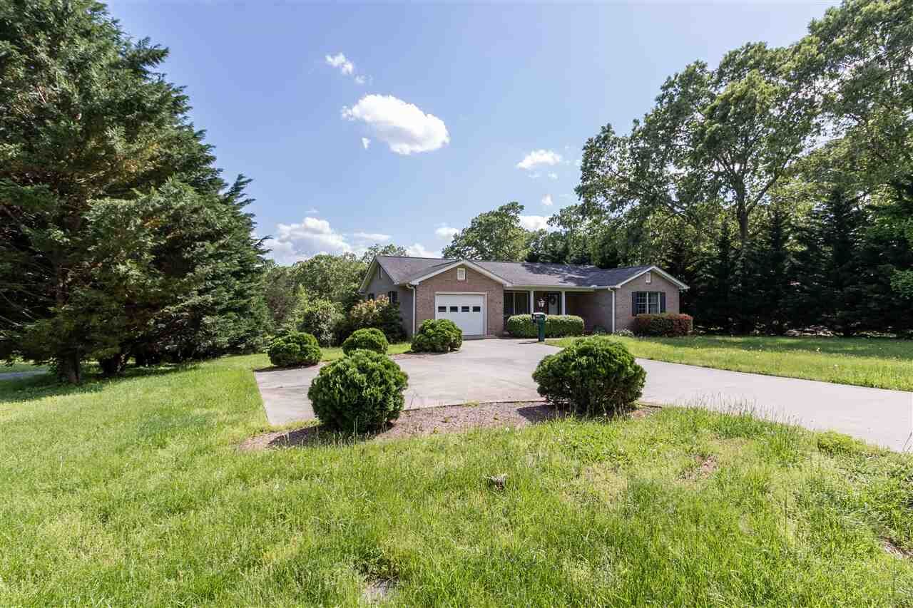 Property Photo:  221 Fairlane Dr  VA 22973 