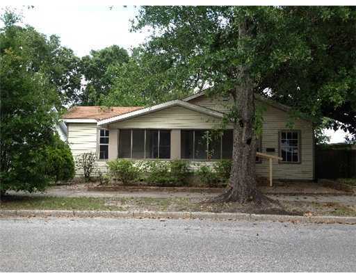 Property Photo:  2004 20th Avenue  MS 39507 